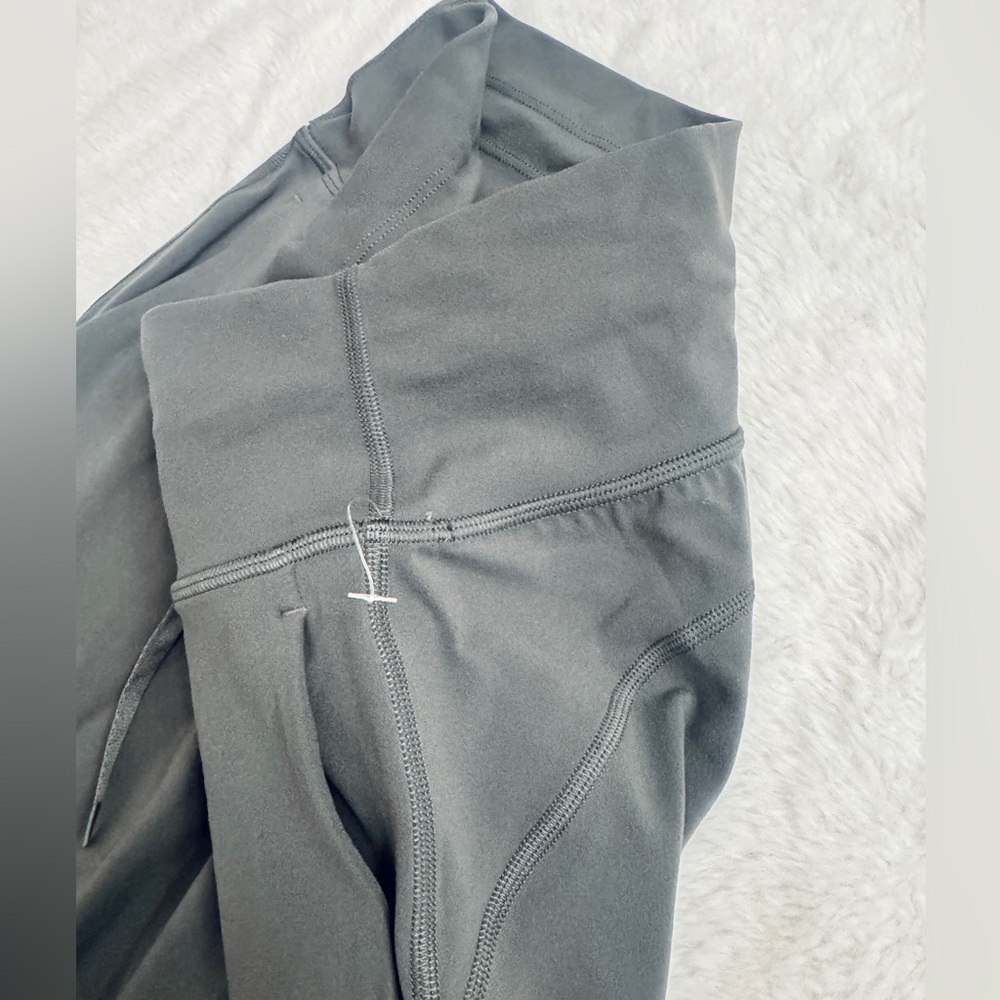 Sold out lululemon groove wide leg onyx grey size 0 - Picture 9 of 9